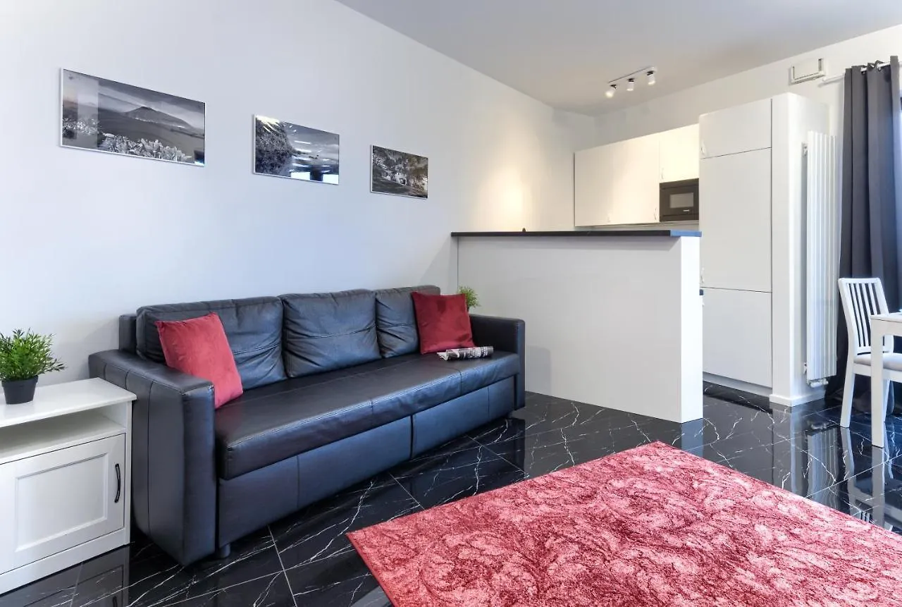Kazou Service Przy Arkadii Apartment Warsaw Poland