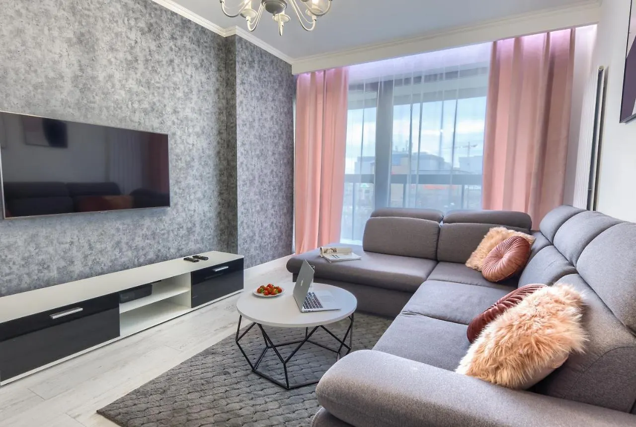 Kazou Service Przy Arkadii Apartment Warsaw